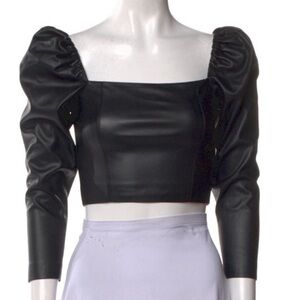 NWT Alice + Olivia cropped puff-sleeve top